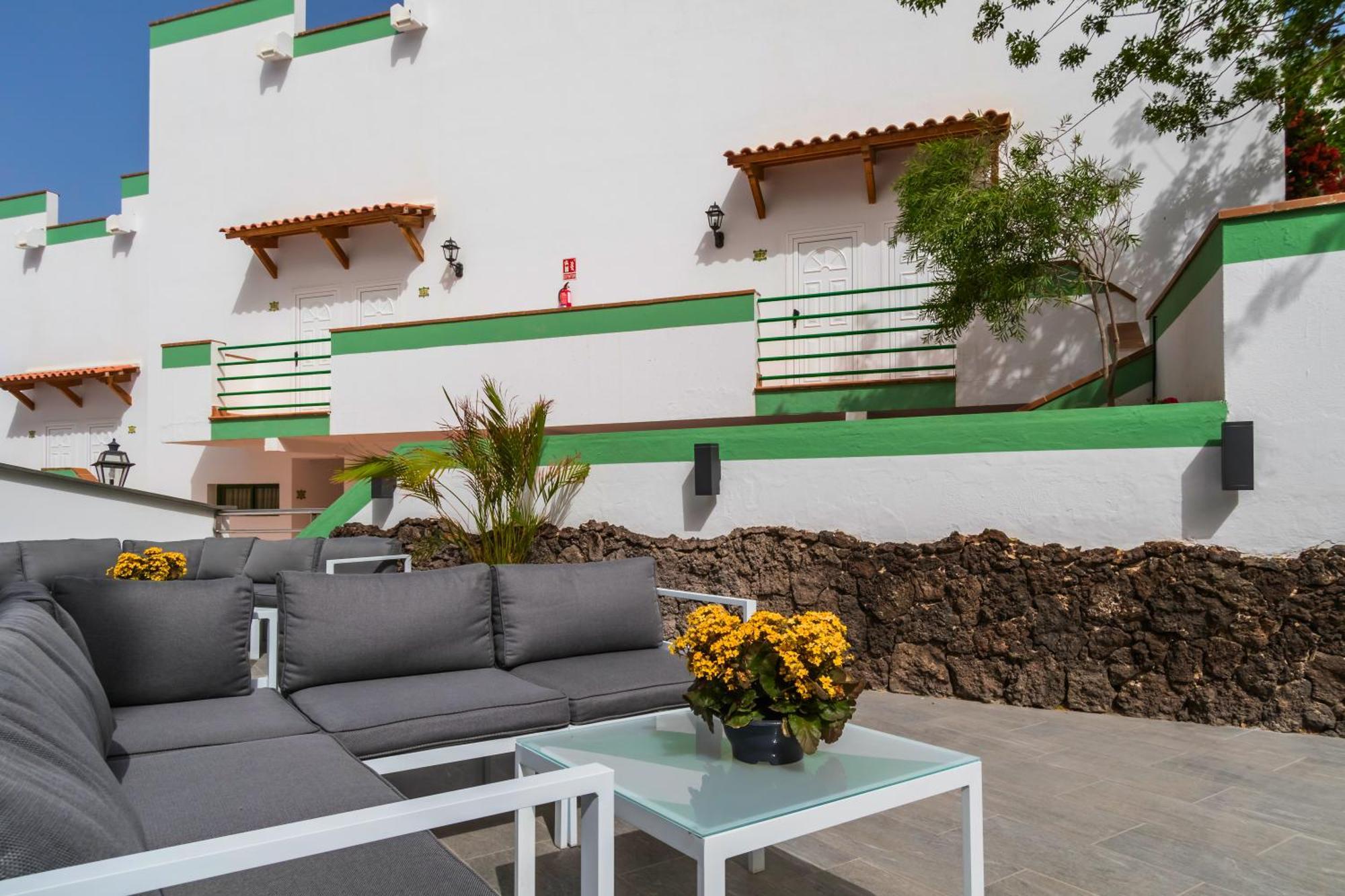 Aparthotel Esquinzo Y Monte Del Mar Playa De Esquinzo Eksteriør bilde