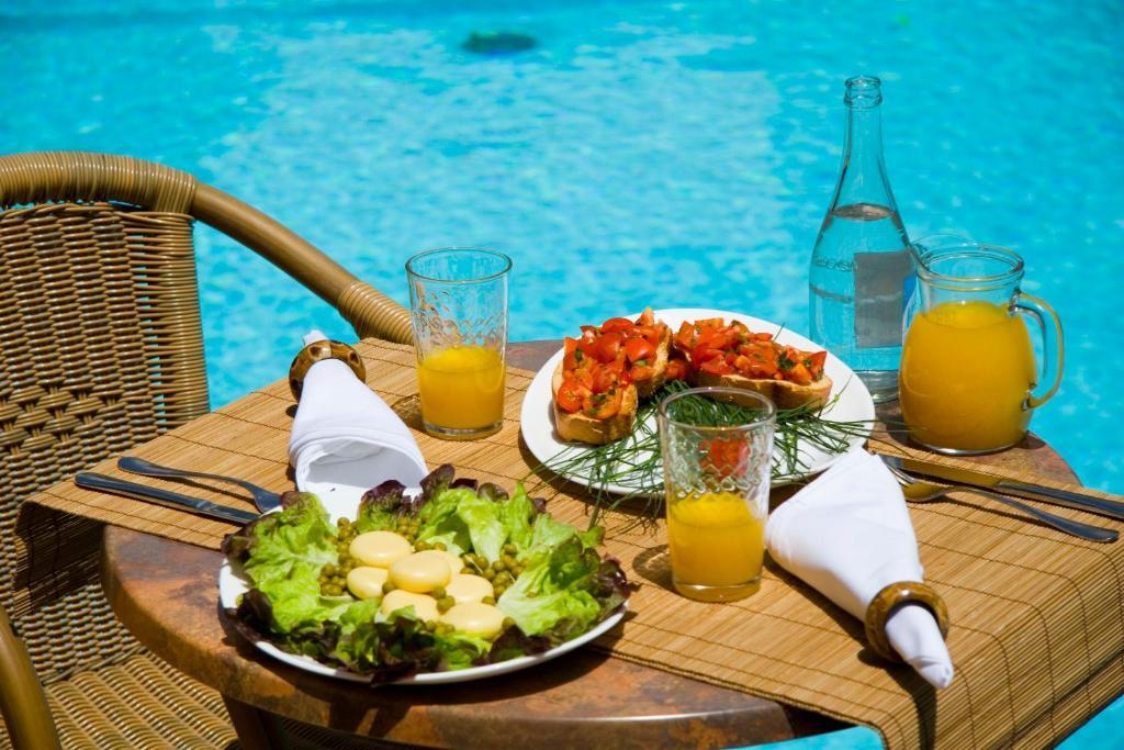 Aparthotel Esquinzo Y Monte Del Mar Playa De Esquinzo Rom bilde